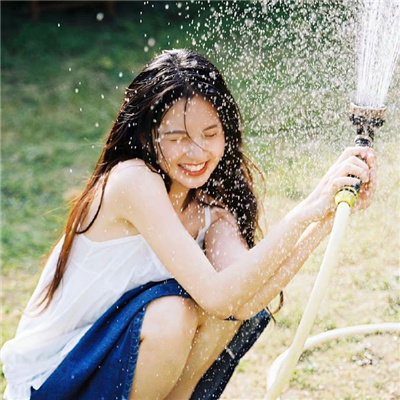 诸暨伴游女生方忆彤的资料